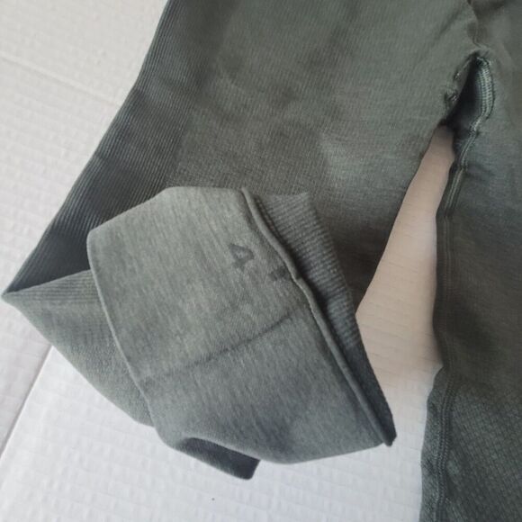 LULULEMON Women's Textured Seamless Ebb to street 16" Crop Leggings size 4 - Picture 7 of 10